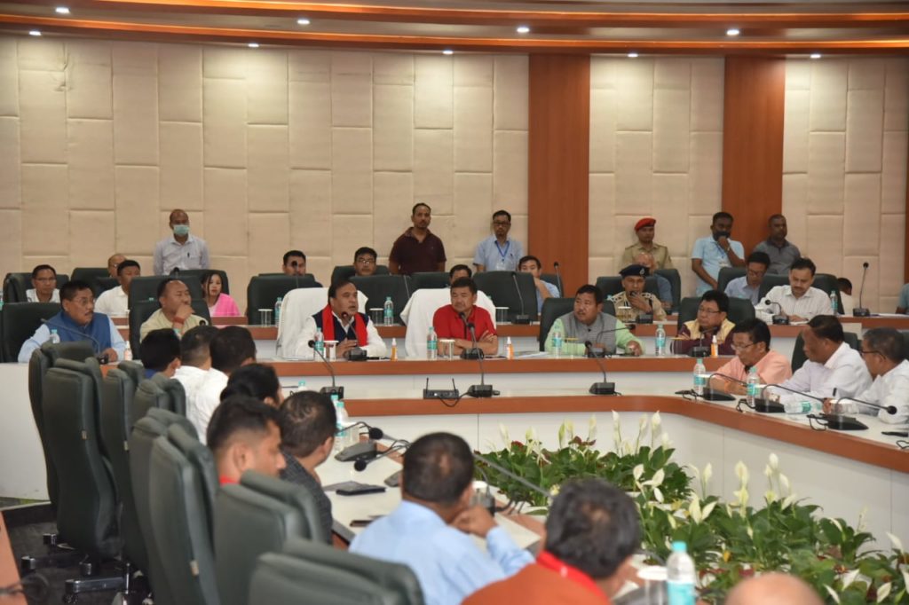 ডিফুত মুখ্যমন্ত্ৰীক সাক্ষাৎ সন্দৰ্ভত এএছডিচিৰ সংবাদমেল: 2 মুখ্যমন্ত্ৰীক সাক্ষাৎ