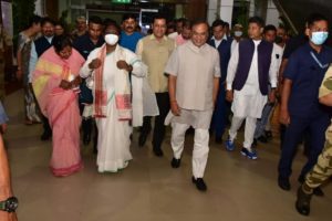 গুৱাহাটীলৈ অহা দ্ৰৌপদী মুৰ্মুক উষ্ম আদৰণি বৰঝাৰতঃ 3 IMG 20220706 WA0021 | ASSAM TIMES POST