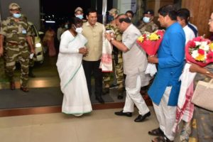 গুৱাহাটীলৈ অহা দ্ৰৌপদী মুৰ্মুক উষ্ম আদৰণি বৰঝাৰতঃ 5 IMG 20220706 WA0022 | ASSAM TIMES POST