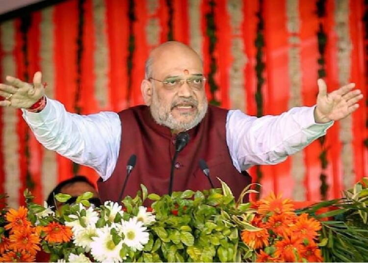 পাকিস্তানৰ সৈতে আলোচনা নহয়, কাশ্মীৰক সন্ত্ৰাসবাদৰ পৰা মুক্ত কৰাৰ সকীয়নি অমিত শ্বাহৰ: 1 পাকিস্তানৰ সৈতে আলোচনা নহয়, কাশ্মীৰক সন্ত্ৰাসবাদৰ পৰা মুক্ত কৰাৰ সকীয়নি অমিত শ্বাহৰ: