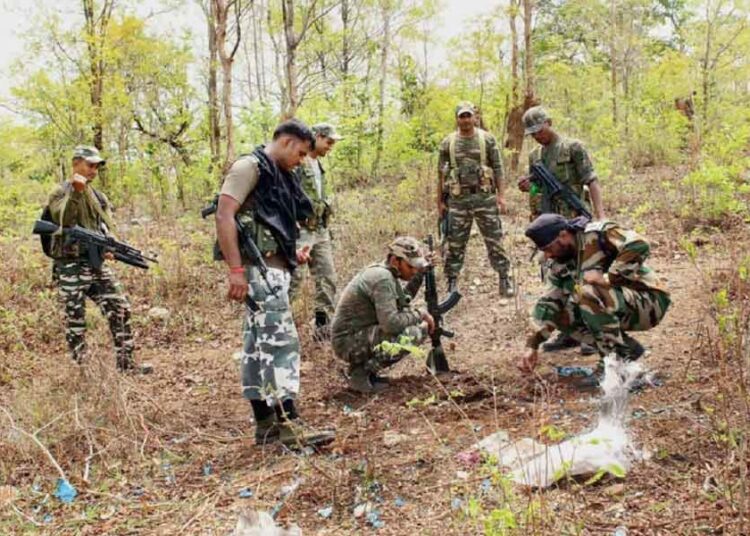 ছত্তীশগড়ত যৌথ অভিযানত নিহত ৩ মাওবাদী 1 ছত্তীশগড়ত যৌথ অভিযানত নিহত ৩ মাওবাদী