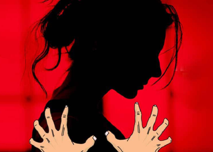 Sexual harassment I যৌন নিৰ্যাতনৰ প্ৰতিবাদৰ বাবে দলিত যুৱতীক পেলাই দিলে গৰম তেলত 1 ১১ বছৰীয়া কিশোৰীক ধৰ্ষণৰ অভিযোগত ৮০ বছৰৰ কাৰাদণ্ড