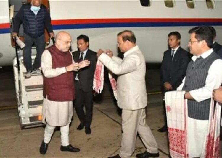 গুৱাহাটীত হঠাৎ উপস্থিত অমিত শ্বাহ 1 গুৱাহাটীত হঠাৎ উপস্থিত অমিত শ্বাহ