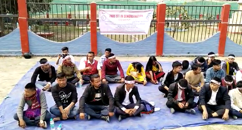Venture School : ডিফুত ভেন্সাৰ স্কুলৰ শিক্ষকক দৰমহা আদায়ৰ দাবীত কেএছএৰ ধৰ্ণা 2 ভেন্সাৰ স্কুল