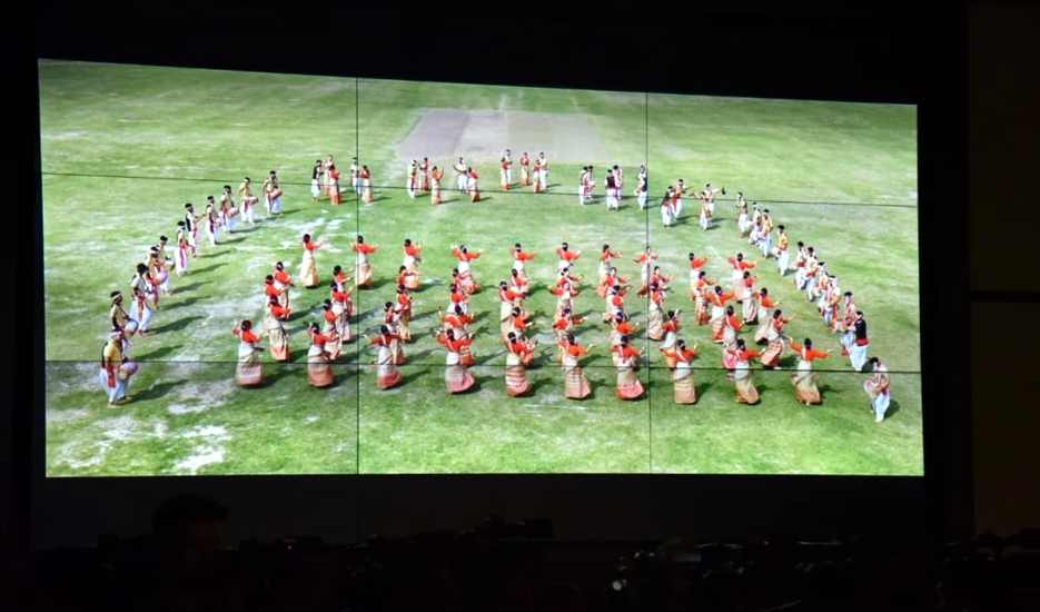 World record I ১৪ এপ্ৰিলত ১১ হাজাৰ বিহুনৃত্য শিল্পীয়ে ইতিহাস গঢ়িব সৰুসজাইত, প্ৰধানমন্ত্ৰীয়ে উদ্বোধন কৰিব এইমছ 4 cm2 1 | ASSAM TIMES POST