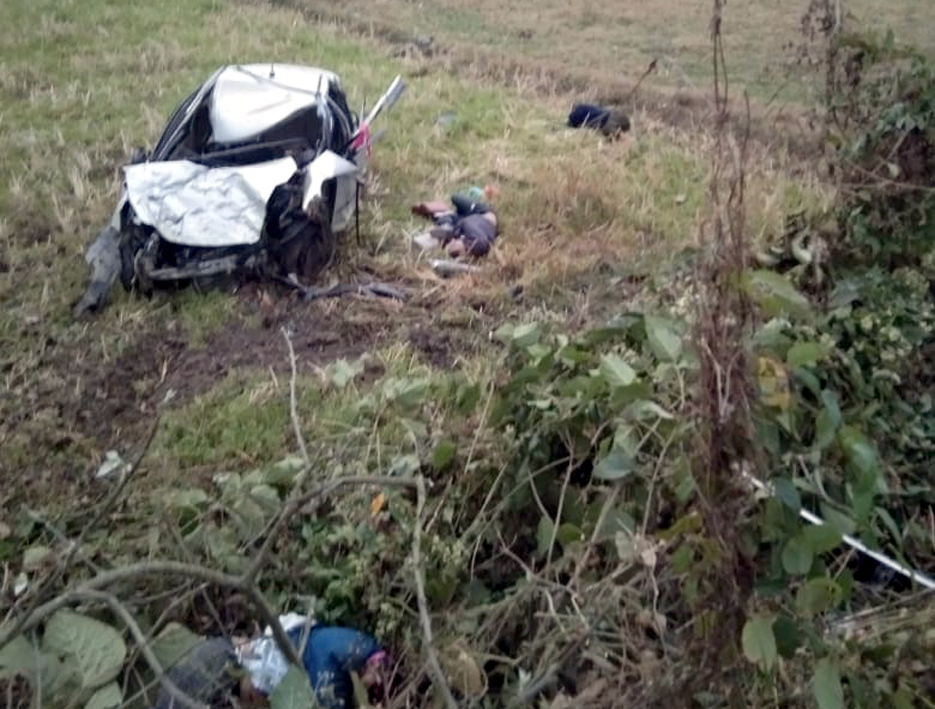 Road Accident I ভয়ংকৰ পথ দুৰ্ঘটনা : বালিপাৰাত সংঘটিত দুৰ্ঘটনাত একেলগে মৃত্যু ৫ জন যুৱকৰ 3 tezP1 1 | ASSAM TIMES POST
