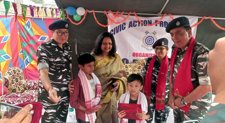 CRPF I ডিফুৰ ৰংমিৰ্দানত চিআৰপিএফৰ চিভিক একছন প্ৰ'গ্ৰামৰ অধীনত ছ'লাৰ ষ্ট্ৰীট লাইটৰ আধাৰশিলা স্থাপন 1 CRPF I ডিফুৰ ৰংমিৰ্দানত চিআৰপিএফৰ চিভিক একছন প্ৰ’গ্ৰামৰ অধীনত ছ’লাৰ ষ্ট্ৰীট লাইটৰ আধাৰশিলা স্থাপন
