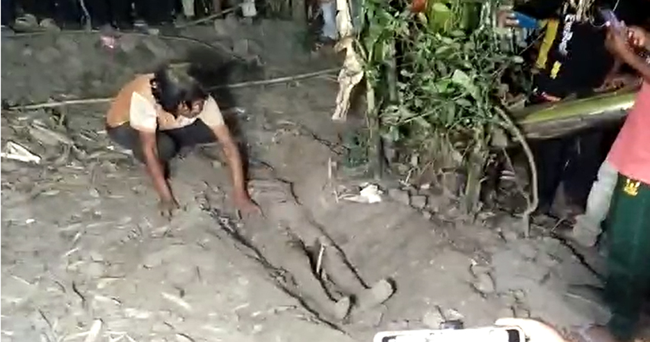 নগাঁৱত নৃশংস হত্যাকাণ্ড : পত্নীক হত্যা কৰি পুতি থোৱাৰ অভিযোগ স্বামীৰ বিৰুদ্ধে 3 NAGAONp 1 | ASSAM TIMES POST