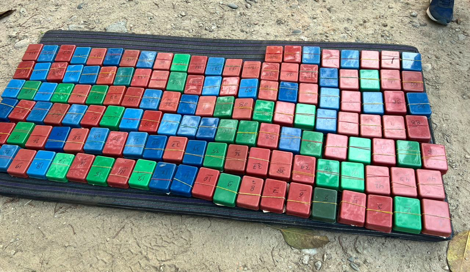 Police seizes of Heroin I কাৰ্বি আংলঙৰ বোকাজানত বুজন পৰিমাণৰ ড্ৰাগছ জব্দ 2 ড্ৰাগছ জব্দ