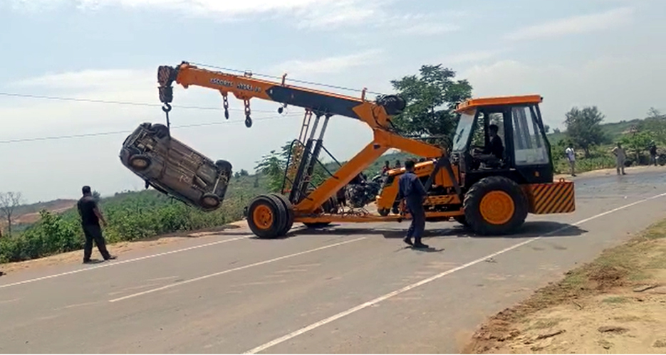 Road Accident I বোকাজানৰ গৌতমবস্তিত শোকাবহ পথ দুর্ঘটনা : দুজন নিহত 2 পথ দুর্ঘটনা