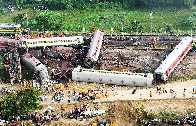 Karmandal Express accident I ওড়িশা ৰে’ল দুৰ্ঘটনা; ইচ্ছাকৃতভাৱে কৰমণ্ডলৰ চিগনেল সেউজীয়া কৰাৰ অভিযোগ