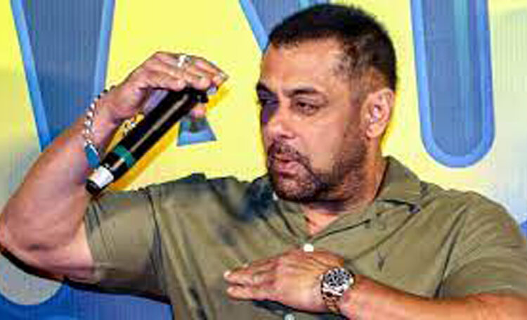 Salman Khan on box office collection I ১০০ কোটি নহয়, ১০০০ কোটিৰ লক্ষ্য এতিয়া ছবি উদ্যোগত, ছলমান খান 1 Salman Khan on box office collection I ১০০ কোটি নহয়, ১০০০ কোটিৰ লক্ষ্য এতিয়া ছবি উদ্যোগত, ছলমান খান