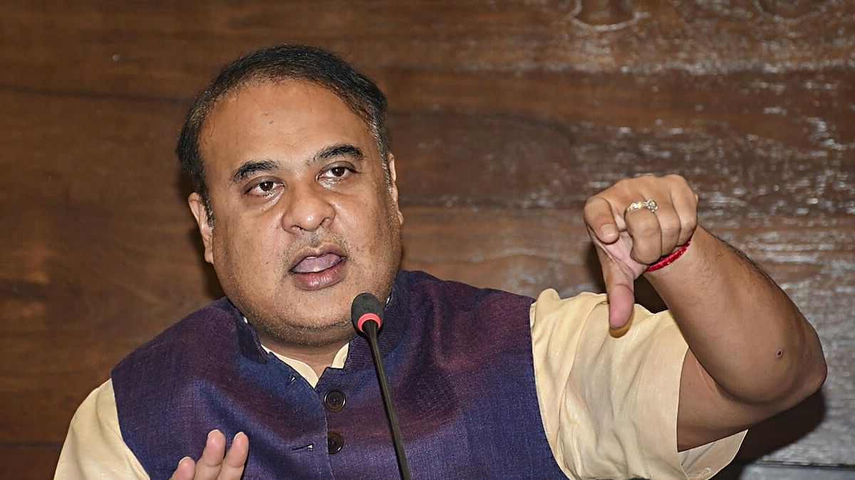 EC notice to Assam CM I এইবাৰ আকবৰ বিতৰ্ক, মুখ্যমন্ত্ৰী হিমন্ত বিশ্ব শৰ্মালৈ নিৰ্বাচন আয়োগৰ জাননী 3 মুখ্যমন্ত্ৰীলৈ জাননী
