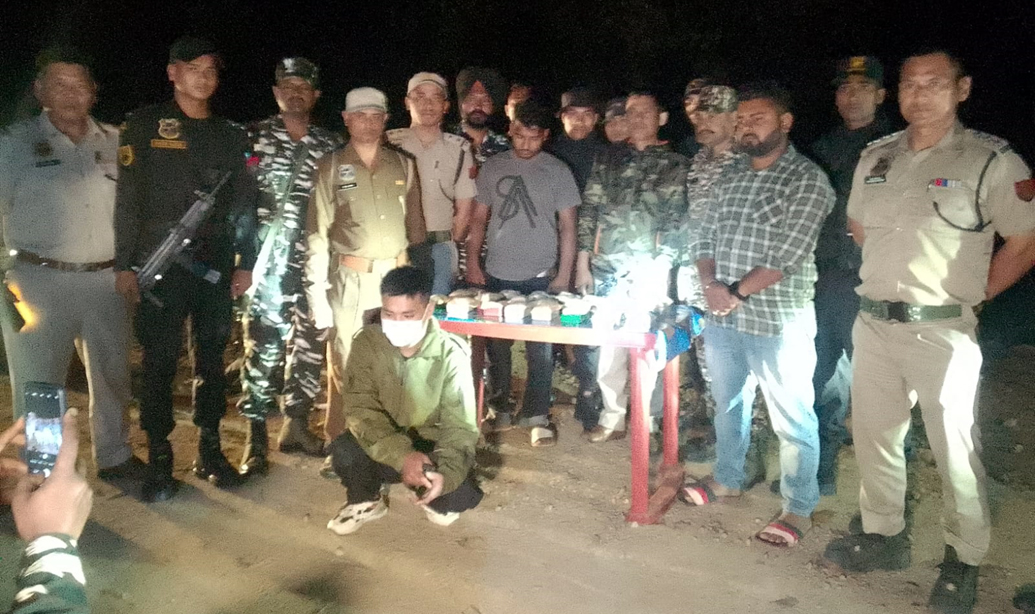Seizure of illegal drugs in Khatkhati : খটখটীত প্ৰায় ৬০ লাখ টকাৰ সন্দেহযুক্ত হেৰ'ইনসহ মণিপুৰী যুৱক আটক সৰবৰাহকাৰীৰ 2 ODeP1 1 | ASSAM TIMES POST