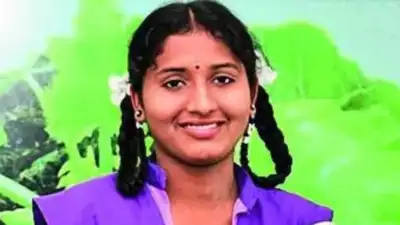 "সাহস আৰু অধ্যবসায়ৰ এক প্রেৰণামূলক কাহিনী: বাল্য বিবাহৰ জাল পাৰ হৈ উঠি, শিক্ষার্থী গৰাকীয়ে SSC পৰীক্ষাত শীর্ষ স্থান অর্জন কৰে।" 1 “সাহস আৰু অধ্যবসায়ৰ এক প্রেৰণামূলক কাহিনী: বাল্য বিবাহৰ জাল পাৰ হৈ উঠি, শিক্ষার্থী গৰাকীয়ে SSC পৰীক্ষাত শীর্ষ স্থান অর্জন কৰে।”