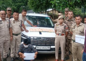 Heroin Hidden in Vehicle Seized in Early Morning Raid at Kakarajan Checkpoint , Karbi Anglong District : 3 Heroin Hidden in Vehicle Seized in Early Morning Raid at Kakarajan Checkpoint , Karbi Anglong District :