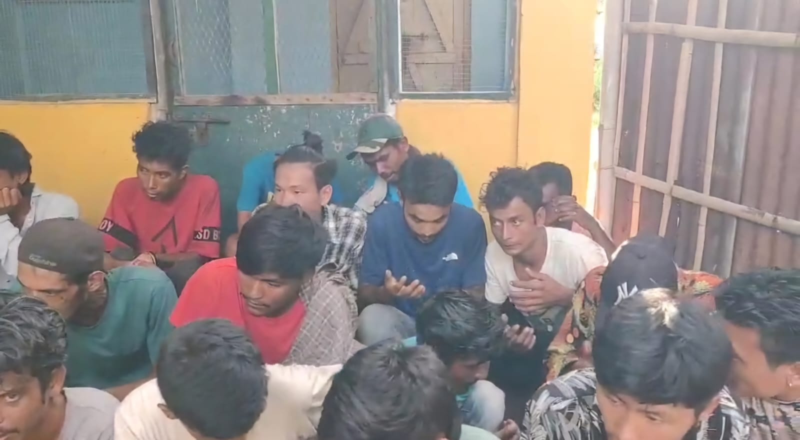 লাহৰিজানত ড্ৰাগছ আসক্ত ব্যক্তিৰ কাউঞ্চেলিং থেৰাপী কেন্দ্ৰ ছীল খটখটী আৰক্ষীৰ