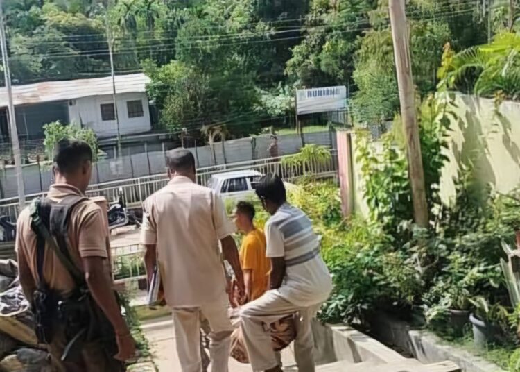 ডিফুত বনকৰা ছোৱালীৰ ৰহস্য জনক মৃত্যু! 1 ডিফুত বনকৰা ছোৱালীৰ ৰহস্য জনক মৃত্যু!