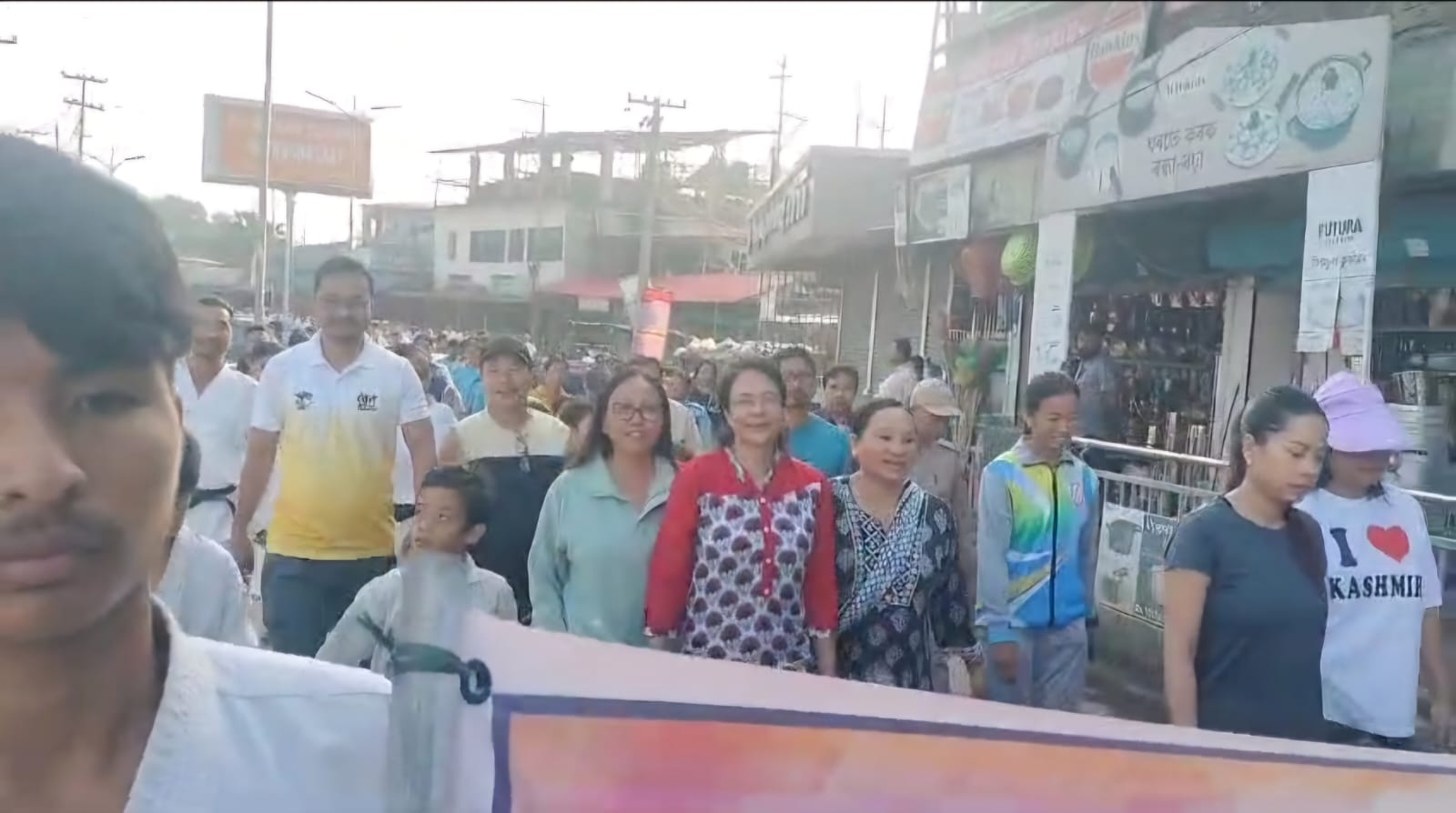 লৌহ মানৱ চৰ্দাৰ বল্লভ ভাই পেটেলৰ জন্ম জয়ন্তী উপলক্ষে একতাৰ দৌৰ: ডিফুত জিলা প্ৰশাসনৰ বিশেষ উদ্যোগ 2 লৌহ মানৱ চৰ্দাৰ বল্লভ ভাই পেটেলৰ জন্ম জয়ন্তী উপলক্ষে একতাৰ দৌৰ: