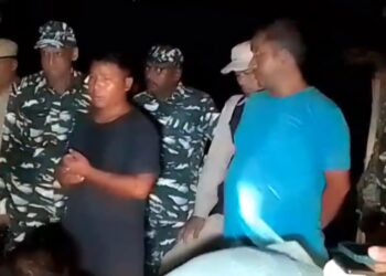 Drugs Seized at Khatkhati I খটখটীত আৰক্ষীৰ জালত কোটি টকা মূল্যৰ সন্দেহজনক হেৰইন-ব্ৰাউন ছুগাৰসহ ৫ সৰবৰাহকাৰী 1 Drugs Seized at Khatkhati I খটখটীত আৰক্ষীৰ জালত কোটি টকা মূল্যৰ সন্দেহজনক হেৰইন-ব্ৰাউন ছুগাৰসহ ৫ সৰবৰাহকাৰী