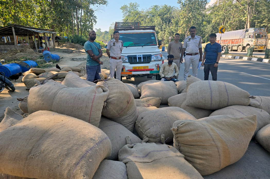 Burmese Supari, Drugs seized : ডিলাইত ১১ লাখ টকা মূল্যৰ বার্মিজ চুপাৰিৰ লগতে ড্ৰাগছ জব্দ, আটক ৪ 3 ডিলাইত ১১ লাখ টকা মূল্যৰ বার্মিজ চুপাৰিৰ লগতে ড্ৰাগছ জব্দ, আটক ৪