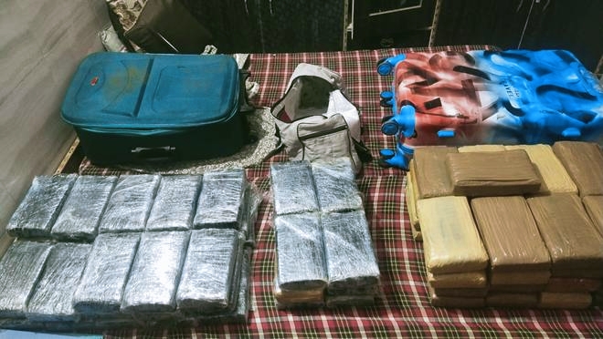 Narcotics Seized in Delhi I দিল্লীত ৯০০ কোটি মূল্যৰ ড্ৰাগছ উদ্ধাৰ, আন্তৰ্জাতিক চক্ৰ জড়িত থকাৰ সন্দেহ 3 Narcotics Seized in Delhi I