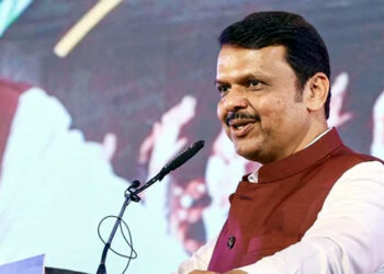 Maharashtra New CM : কাইলৈ মহাৰাষ্ট্ৰৰ মুখ্যমন্ত্ৰী হিচাপে শপত গ্ৰহণ কৰিব দেৱেন্দ্ৰ ফাড়নাভিছে 1 Maharashtra New CM : কাইলৈ মহাৰাষ্ট্ৰৰ মুখ্যমন্ত্ৰী হিচাপে শপত গ্ৰহণ কৰিব দেৱেন্দ্ৰ ফাড়নাভিছে