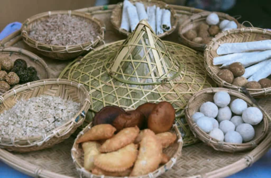 ভোগৰ সম্ভাৰ আৰু মেজিৰ জুইৰ তাপত টনকিয়াল হওক অসমীয়া জাতি 3 মাঘ বিহু