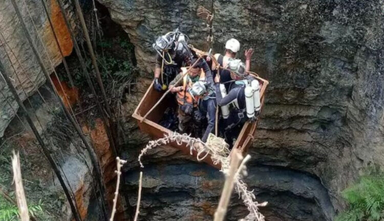 Tragic Umrangso Mine Incident Sparks Judicial and SIT Probes: Urgent Support for Grieving Families 1 Tragic Umrangso Mine Incident Sparks Judicial and SIT Probes: Urgent Support for Grieving Families