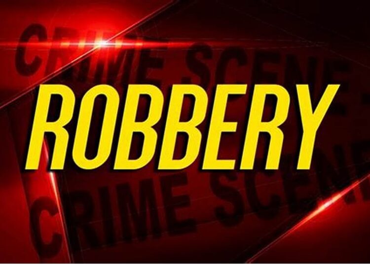 Chilling Attempted Robbery Disrupts Joyful Wedding Celebration in the City 1 Chilling Attempted Robbery Disrupts Joyful Wedding Celebration in the City