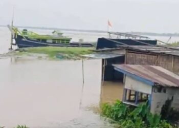 Assam Flood Crisis Escalates as Brahmaputra Overflows, Jorhat Ferry Services Disrupted